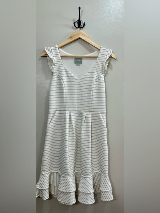 Anthropologie Dresses & Skirts - Anthropologie Maeve Sunland
Striped Ruffle Hem Fit & Flare Dress Size 4